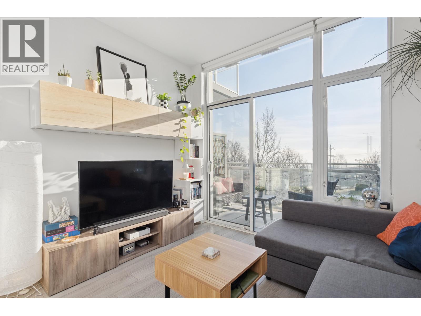 208 200 Nelson's Crescent, New Westminster, British Columbia  V3L 0H4 - Photo 7 - R3088625