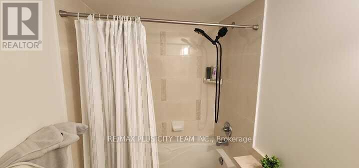 1606 - 16 Yonge Street, Toronto, Ontario  M5E 2A1 - Photo 9 - C12777482