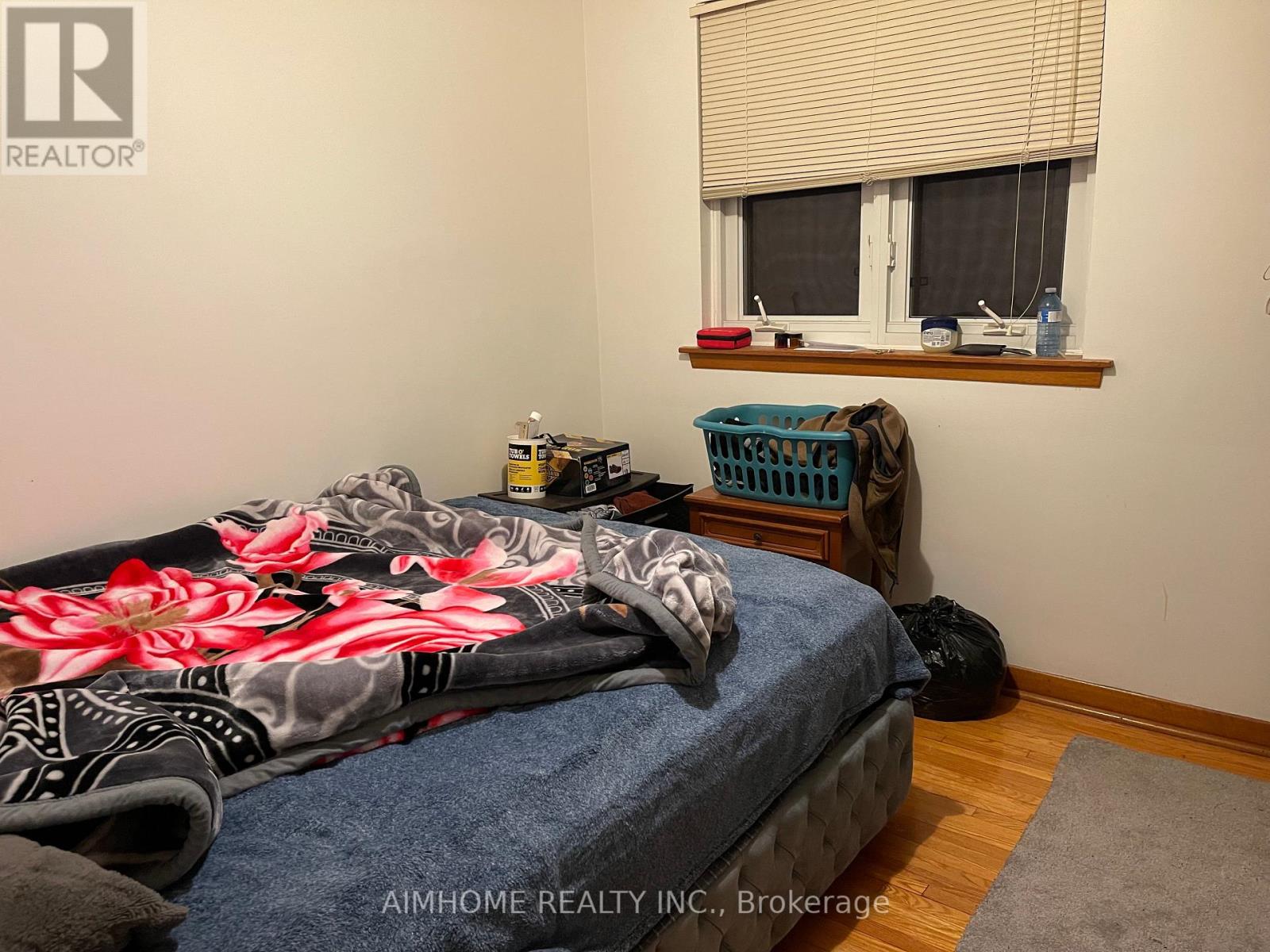 170 Gracefield Avenue, Toronto, Ontario  M6L 1L5 - Photo 8 - W12777470