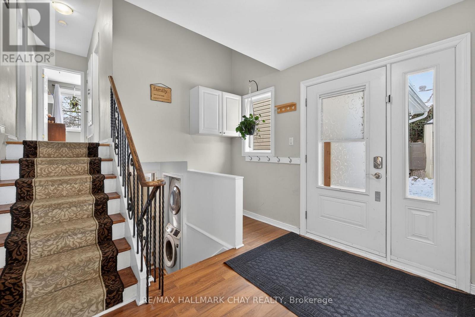 8 Ladywood Drive, Toronto, Ontario  M9V 1K9 - Photo 12 - W12777492