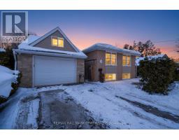 8 LADYWOOD DRIVE, Toronto, Ontario