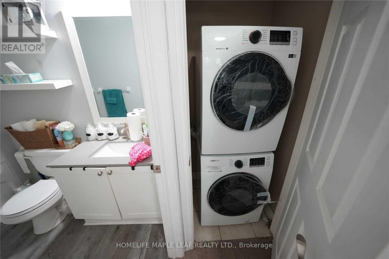 2 - 38 Gibson Avenue, Toronto, Ontario  M9N 0A5 - Photo 8 - W12777502