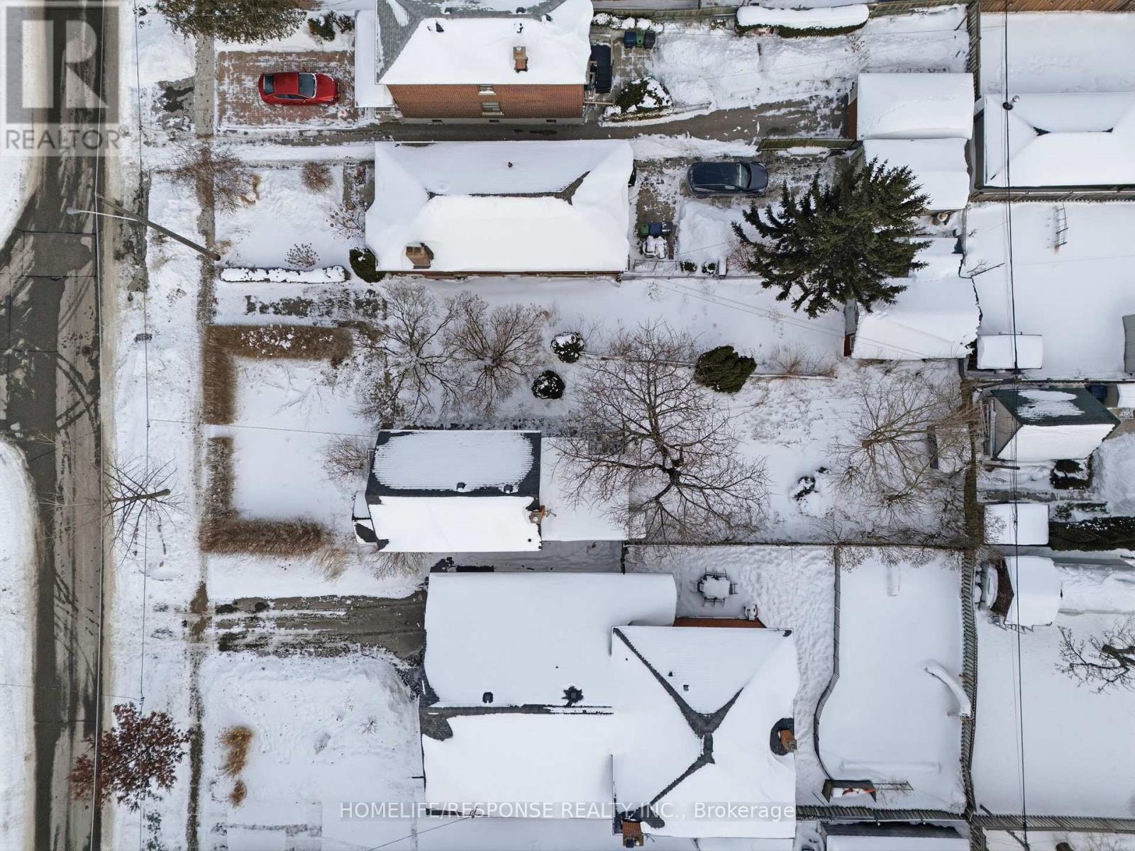 139 Hay Avenue, Toronto, Ontario  M8Z 1G3 - Photo 10 - W12777514