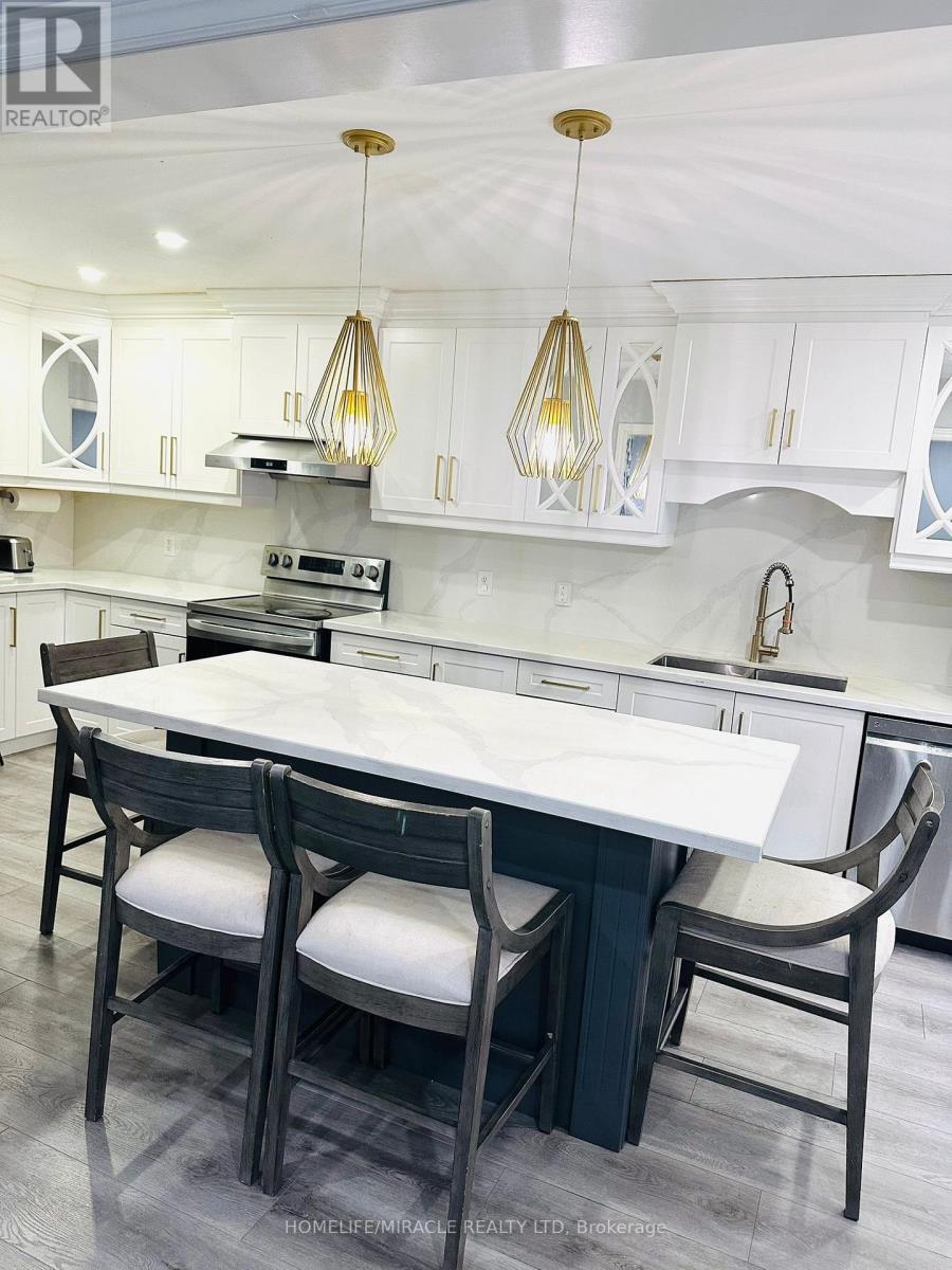 28 Peachwood Crescent, Hamilton, Ontario  L8E 5Z8 - Photo 3 - X12777466