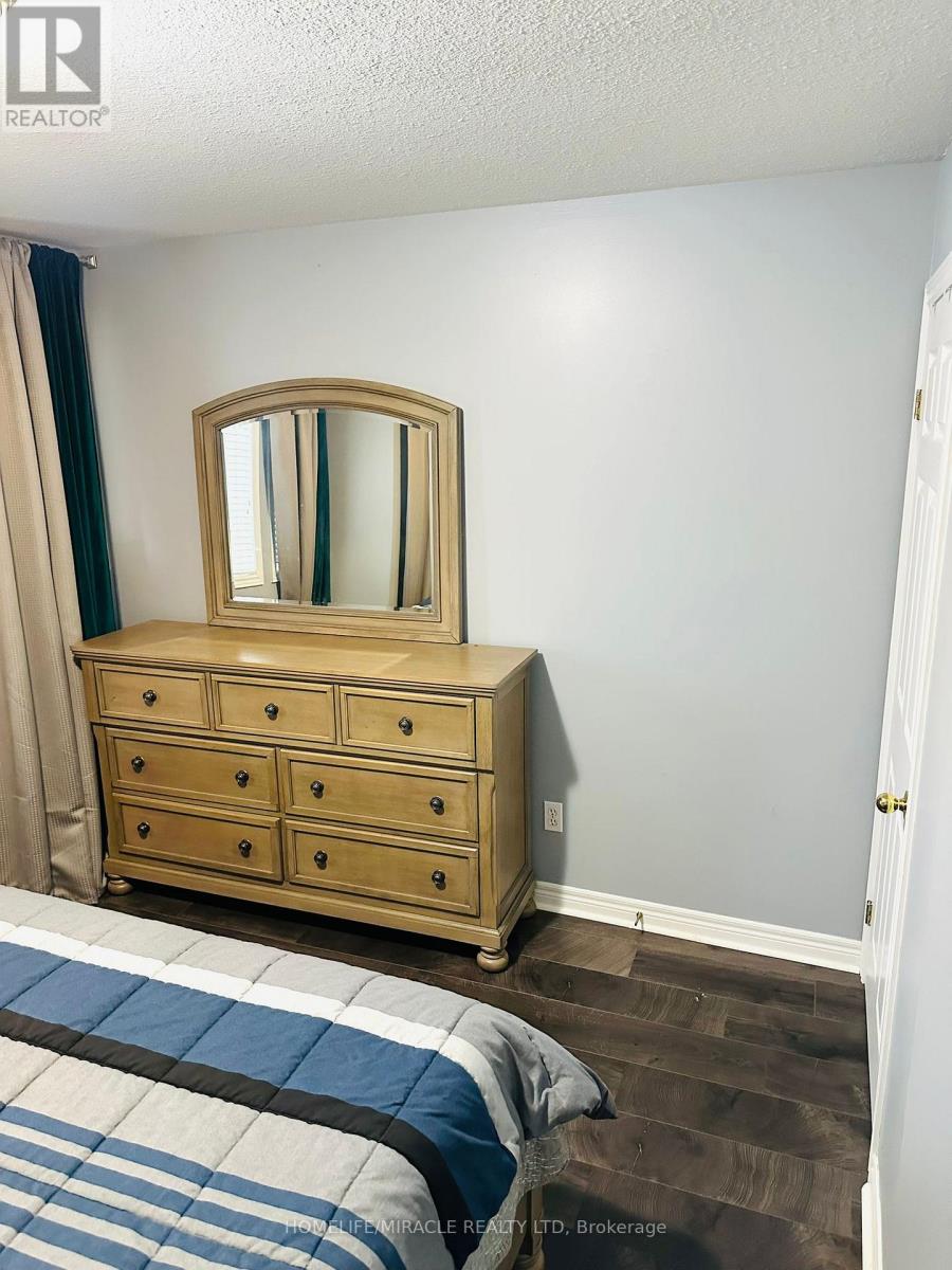 28 Peachwood Crescent, Hamilton, Ontario  L8E 5Z8 - Photo 47 - X12777466