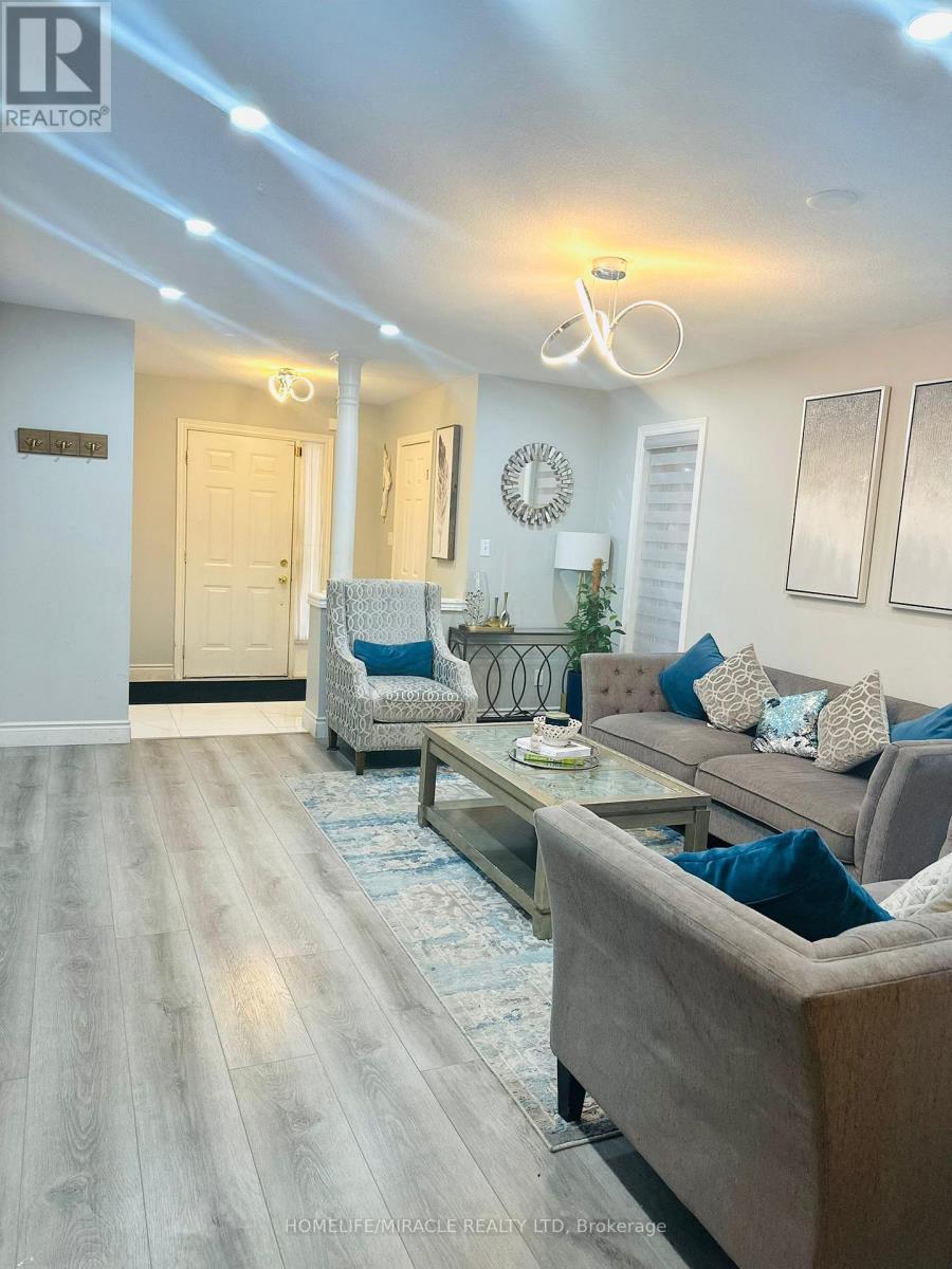 28 Peachwood Crescent, Hamilton, Ontario  L8E 5Z8 - Photo 5 - X12777466