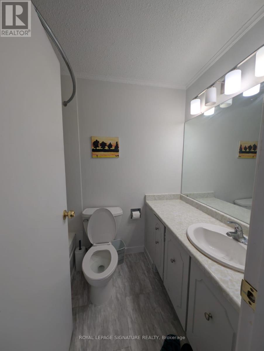 9 - 30 Green Valley Drive, Kitchener, Ontario  N2P 1G8 - Photo 20 - X12777486