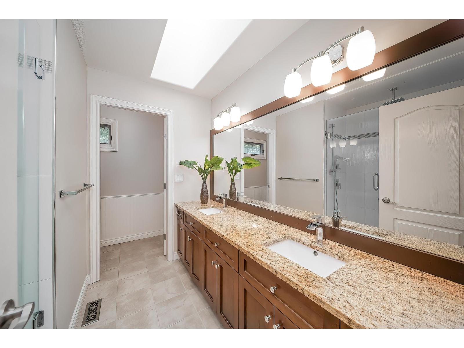 2099 132a Street, Surrey, British Columbia  V4A 9K2 - Photo 31 - R3088712