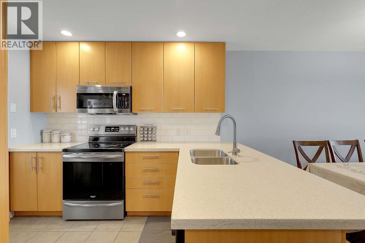 Listing Picture 15 of 30 : 40 7370 STRIDE AVENUE, Burnaby / 本拿比 - 魯藝地產 Yvonne Lu Group - MLS Medallion Club Member