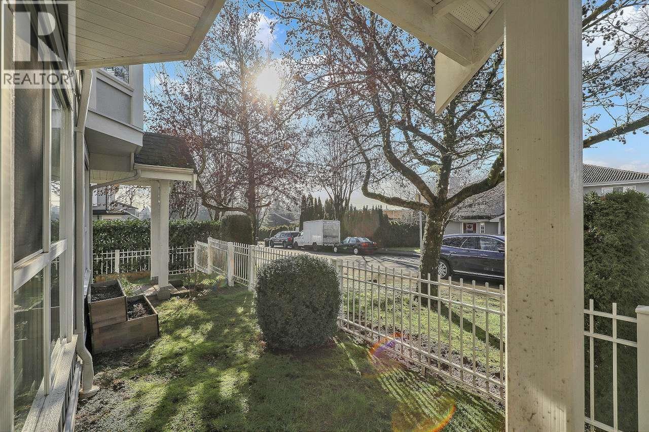 Listing Picture 5 of 30 : 40 7370 STRIDE AVENUE, Burnaby / 本拿比 - 魯藝地產 Yvonne Lu Group - MLS Medallion Club Member