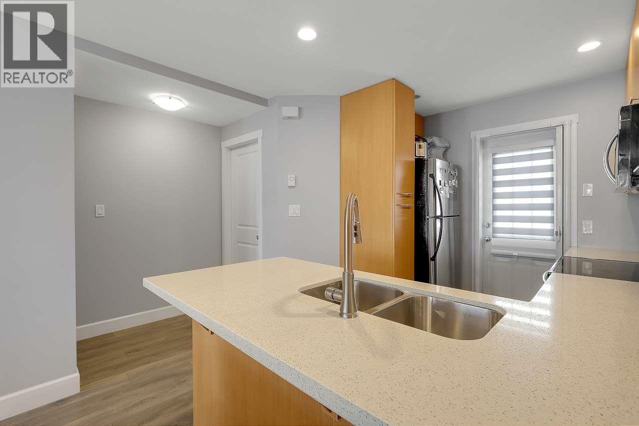 Listing Picture 18 of 30 : 40 7370 STRIDE AVENUE, Burnaby / 本拿比 - 魯藝地產 Yvonne Lu Group - MLS Medallion Club Member