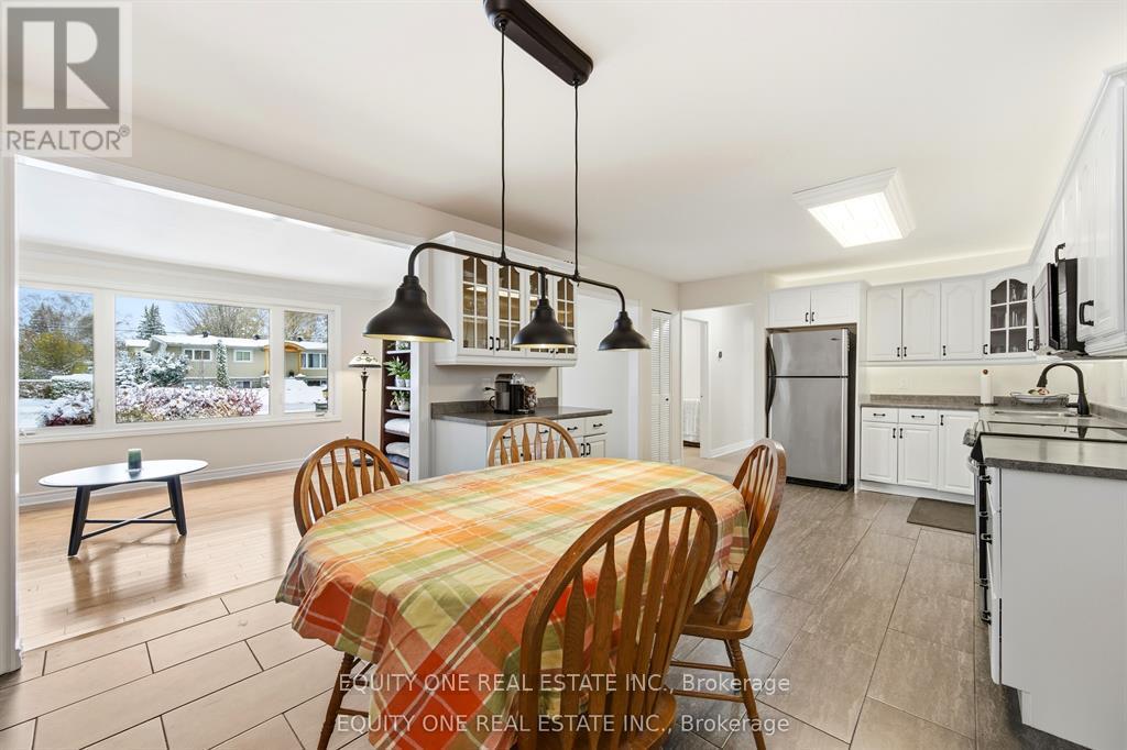 17 Savage Drive, Ottawa, Ontario  K2S 1B9 - Photo 12 - X12777522