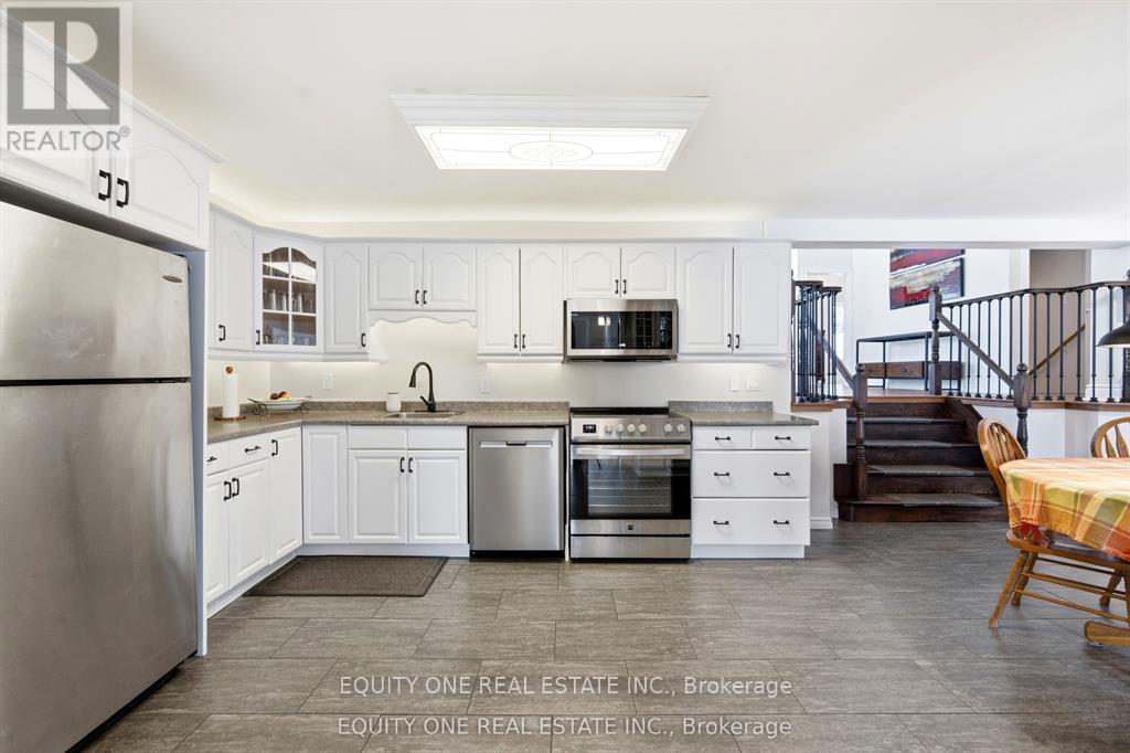 17 Savage Drive, Ottawa, Ontario  K2S 1B9 - Photo 13 - X12777522