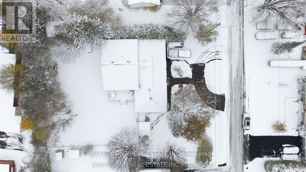 17 Savage Drive, Ottawa, Ontario  K2S 1B9 - Photo 2 - X12777522