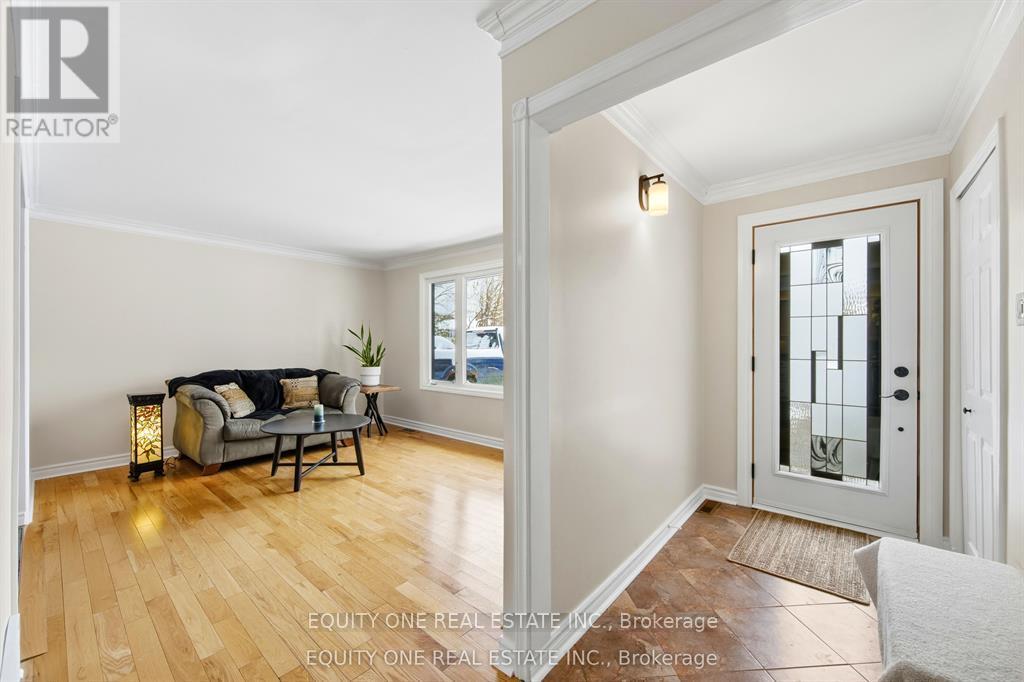 17 Savage Drive, Ottawa, Ontario  K2S 1B9 - Photo 5 - X12777522