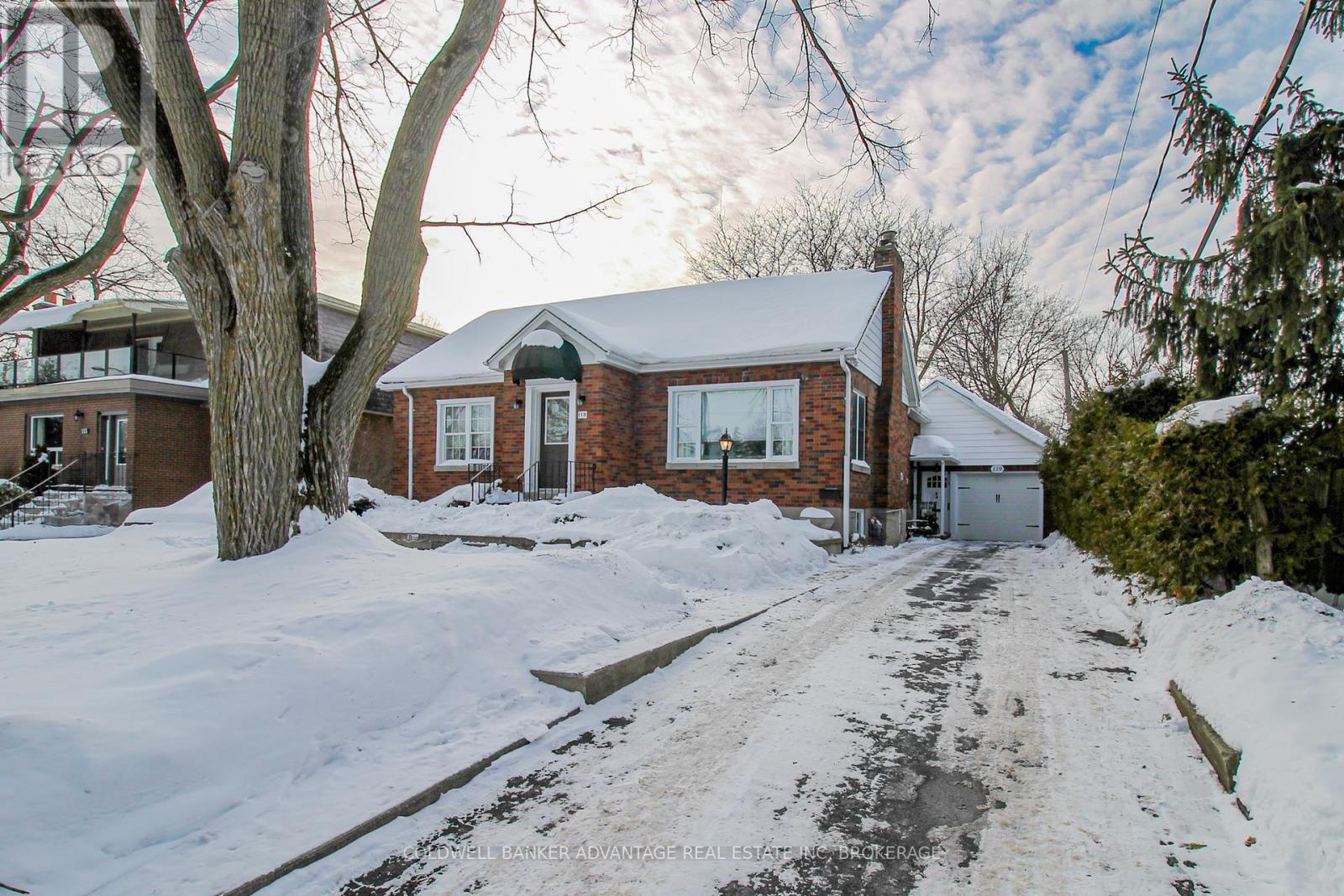 119 Edgar Street, Welland, Ontario  L3C 1S9 - Photo 2 - X12777606