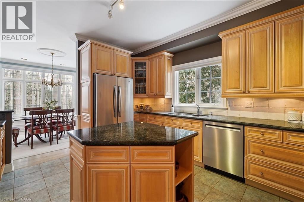 2303 Hill Ridge Court Unit# 16, Oakville, Ontario  L6M 3N3 - Photo 5 - 40803975