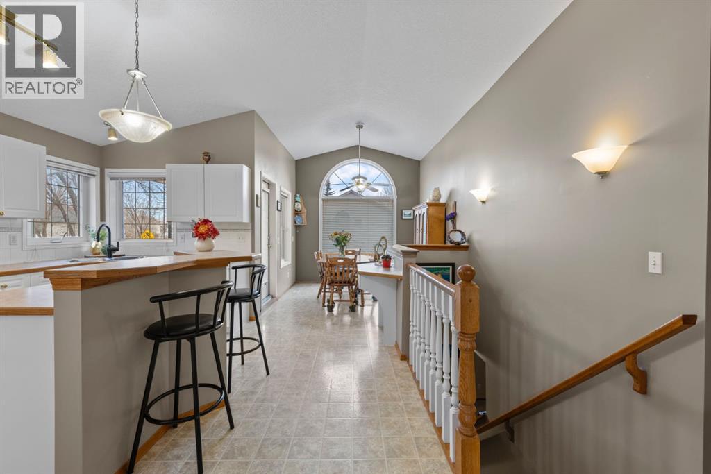 161 West Lakeview Drive, Chestermere, Alberta  T1X 1H7 - Photo 13 - A2283649