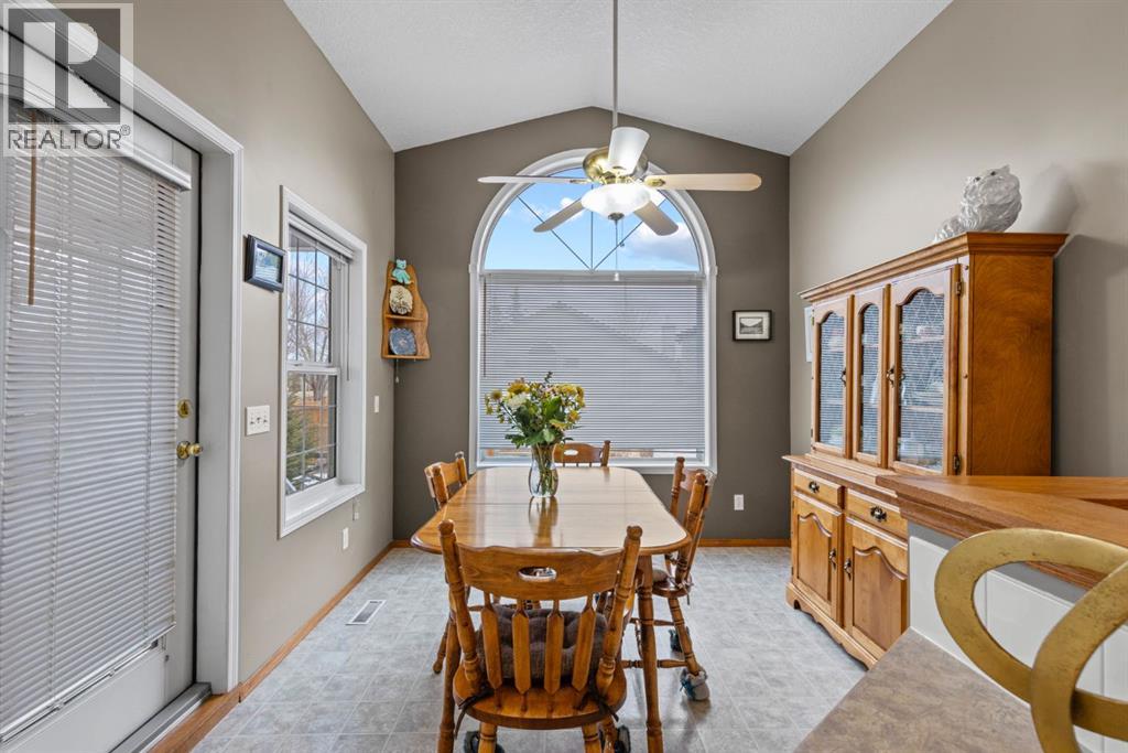 161 West Lakeview Drive, Chestermere, Alberta  T1X 1H7 - Photo 18 - A2283649