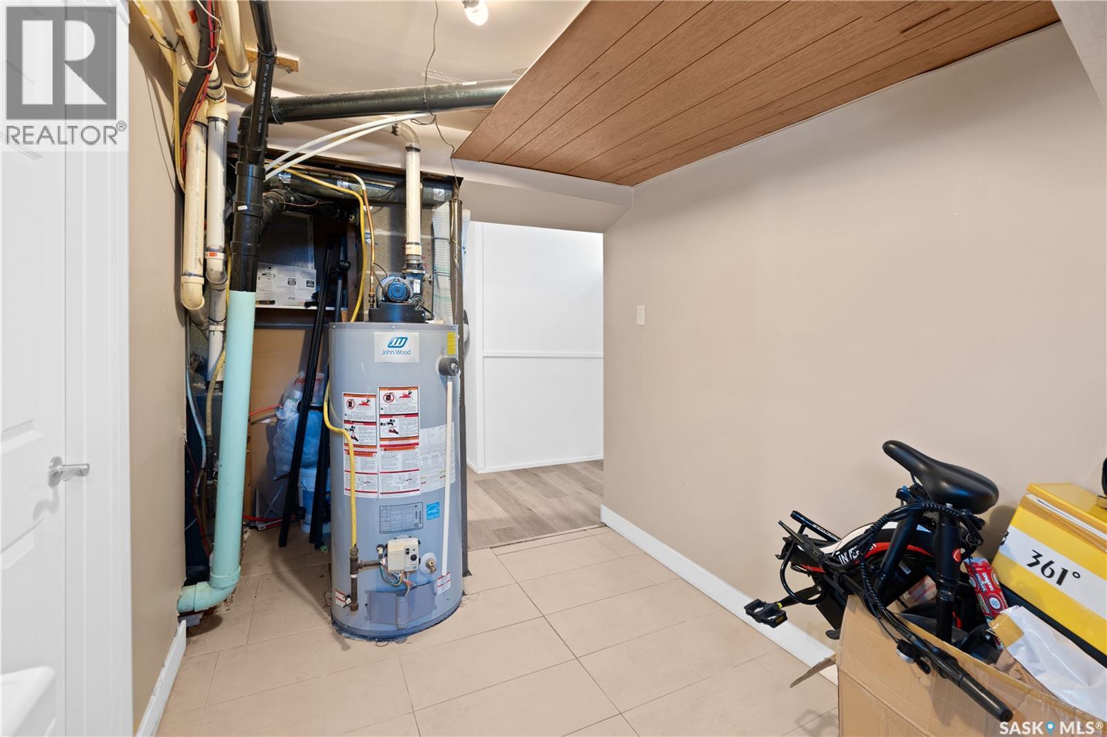 212 W Avenue S, Saskatoon, Saskatchewan  S7M 3G3 - Photo 29 - SK025670