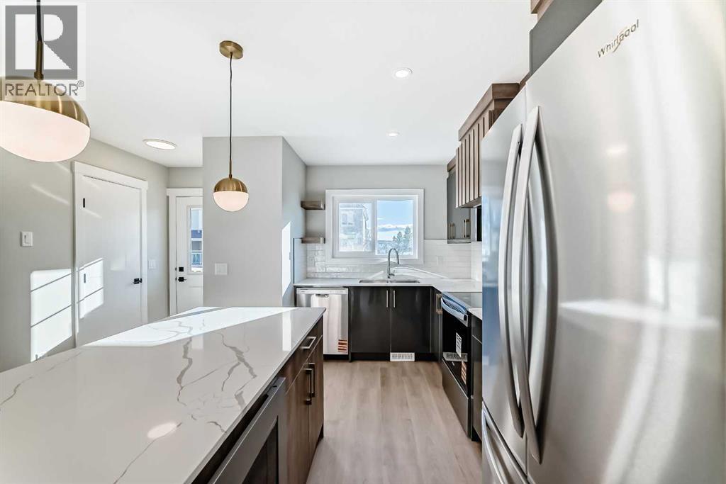 703 Clover Road, Carstairs, Alberta  T0M 0N0 - Photo 6 - A2278310