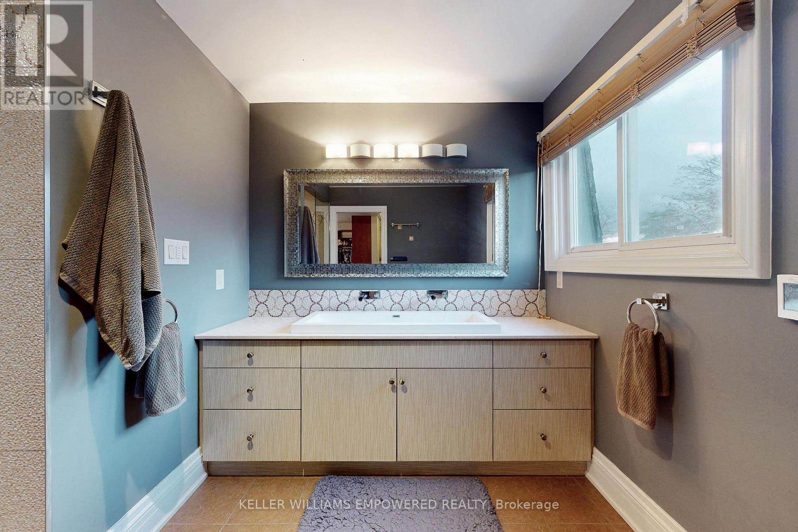 239 Pineway Blvd Boulevard, Toronto, Ontario  M2H 1B5 - Photo 16 - C12777564