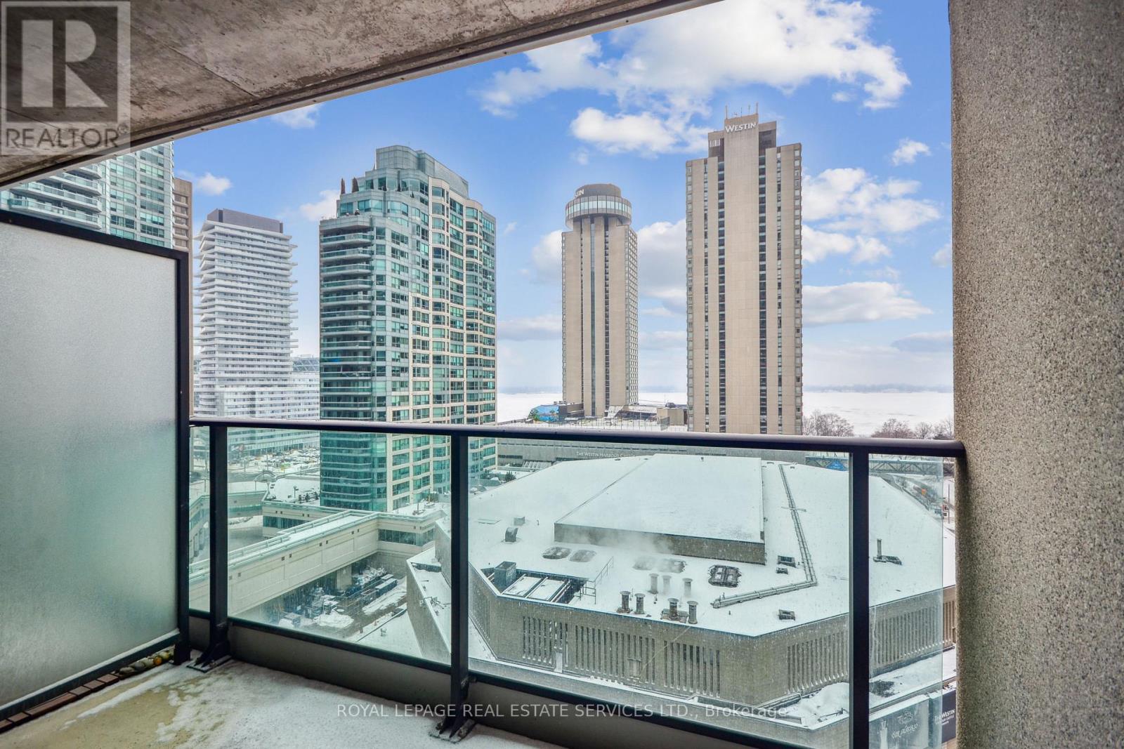 1111 - 33 Bay Street, Toronto, Ontario  M5J 2Z3 - Photo 15 - C12777576