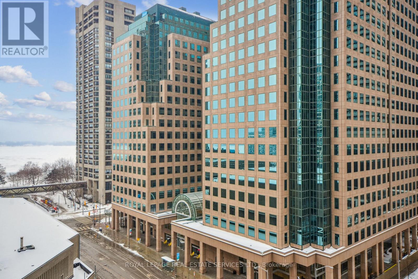 1111 - 33 Bay Street, Toronto, Ontario  M5J 2Z3 - Photo 18 - C12777576