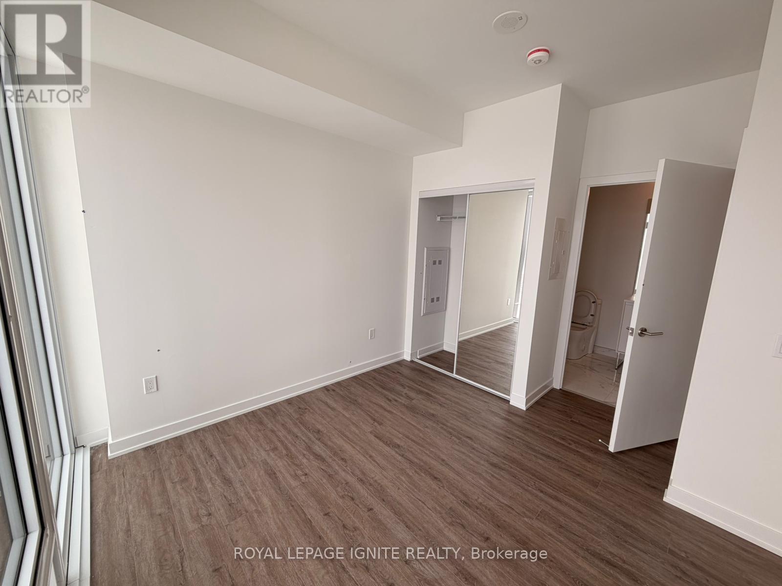 1217 - 1 Quarrington Lane, Toronto, Ontario  M3C 0S4 - Photo 17 - C12777586