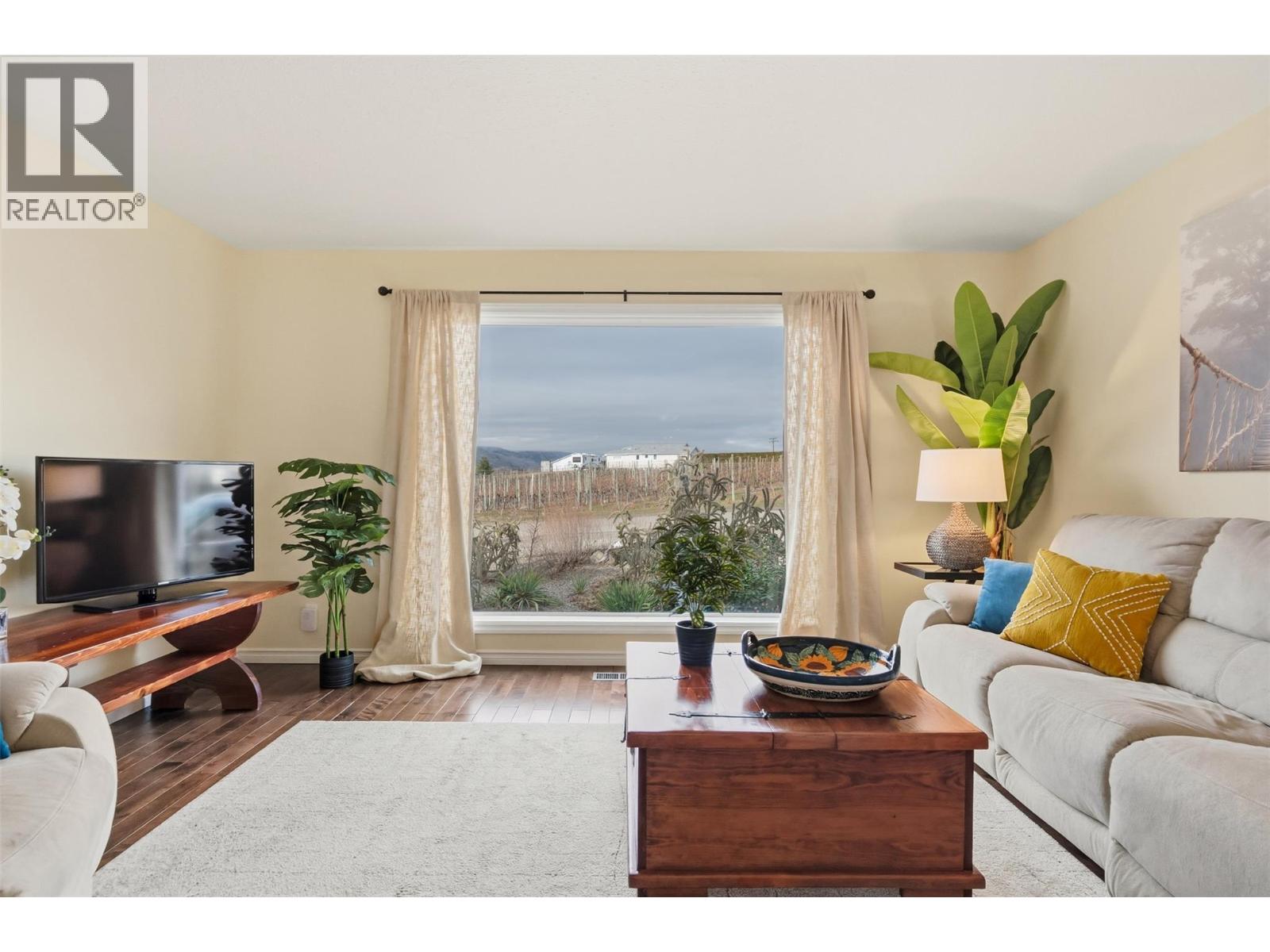 8705 92nd Avenue, Osoyoos, British Columbia  V0H 1V2 - Photo 6 - 10375218