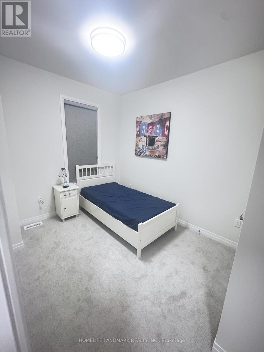 64 Millman Lane, Richmond Hill, Ontario  L4E 3R9 - Photo 11 - N12777568