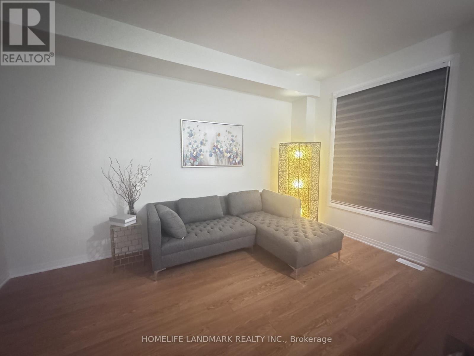 64 Millman Lane, Richmond Hill, Ontario  L4E 3R9 - Photo 12 - N12777568