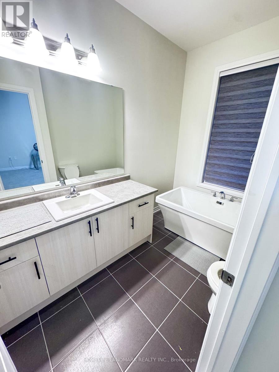 64 Millman Lane, Richmond Hill, Ontario  L4E 3R9 - Photo 3 - N12777568