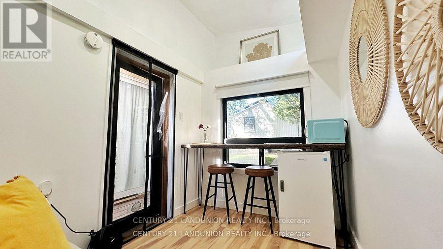 188 Olde Bayview Avenue, Richmond Hill, Ontario  L4E 3C9 - Photo 8 - N12777594