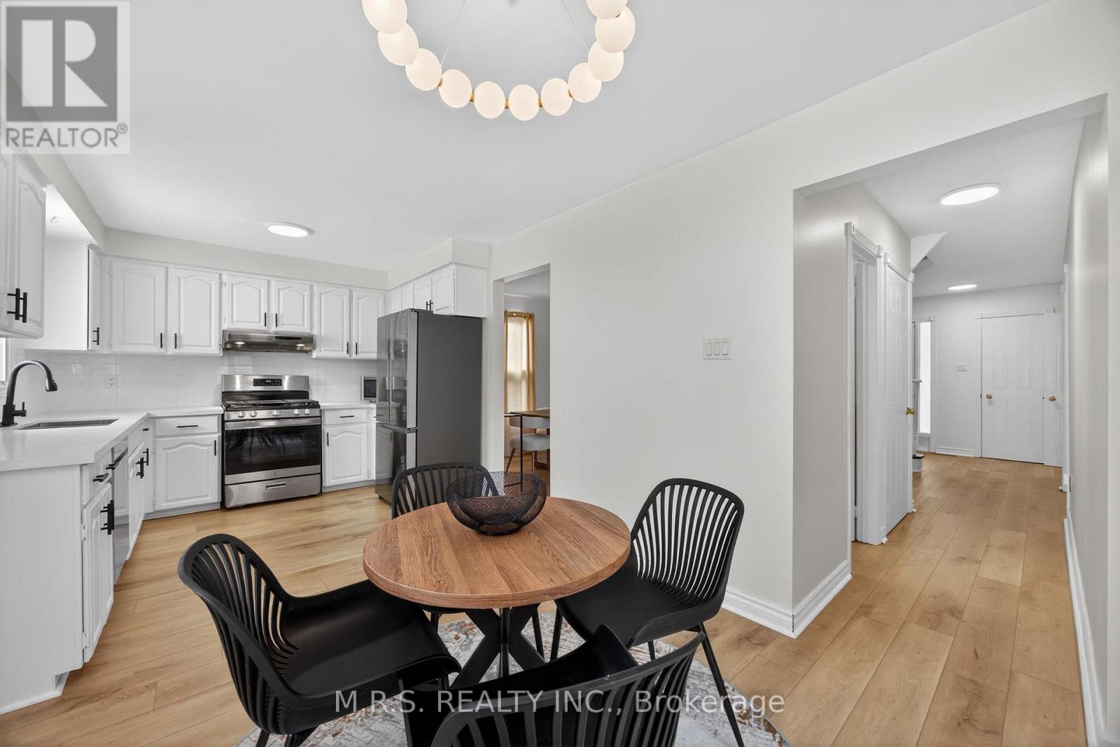 11 Barwick Drive, Barrie, Ontario  L4N 6Z7 - Photo 18 - S12777574