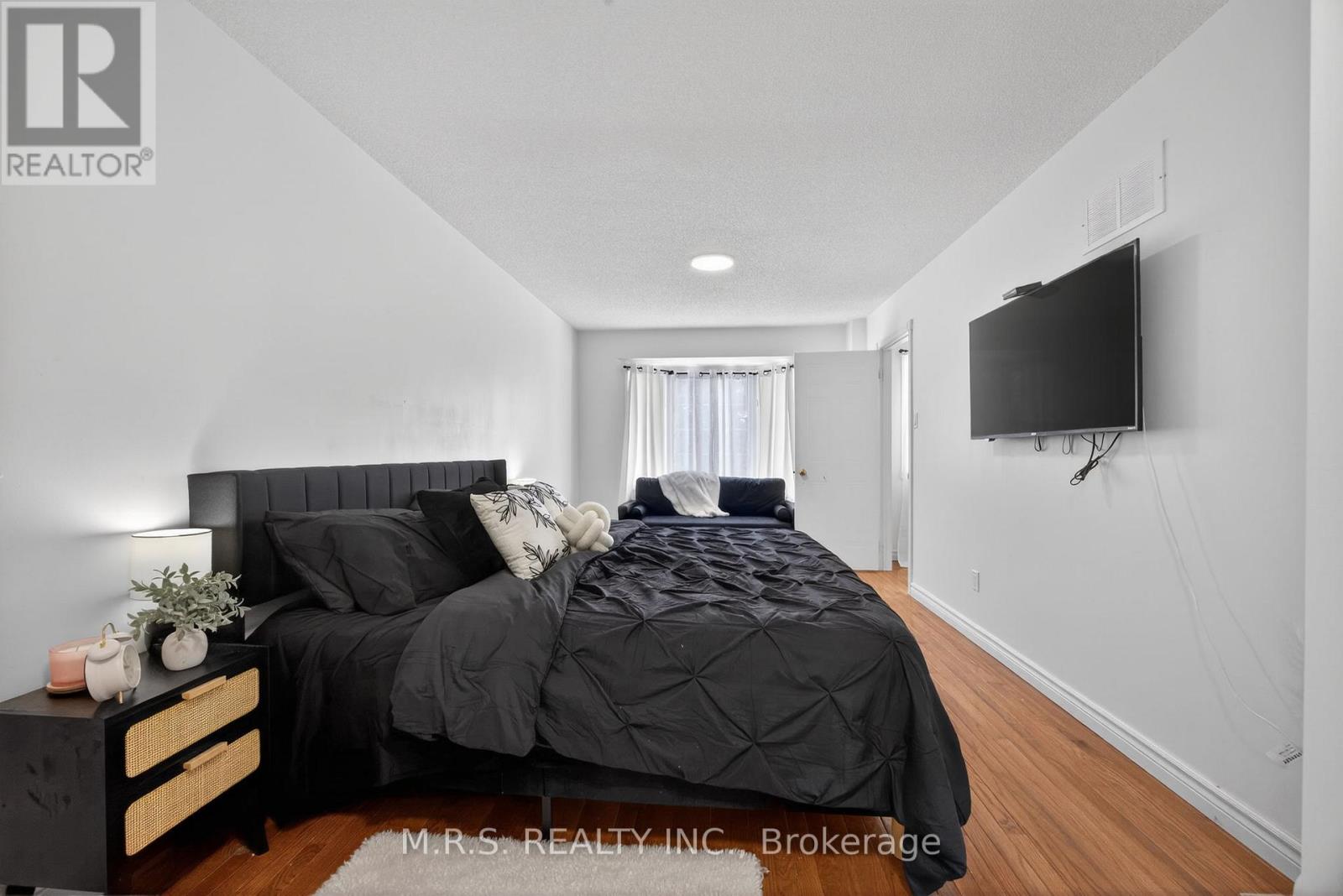 11 Barwick Drive, Barrie, Ontario  L4N 6Z7 - Photo 25 - S12777574