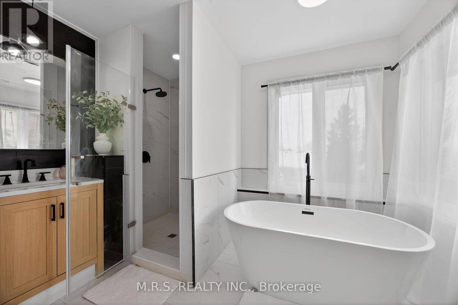 11 Barwick Drive, Barrie, Ontario  L4N 6Z7 - Photo 29 - S12777574