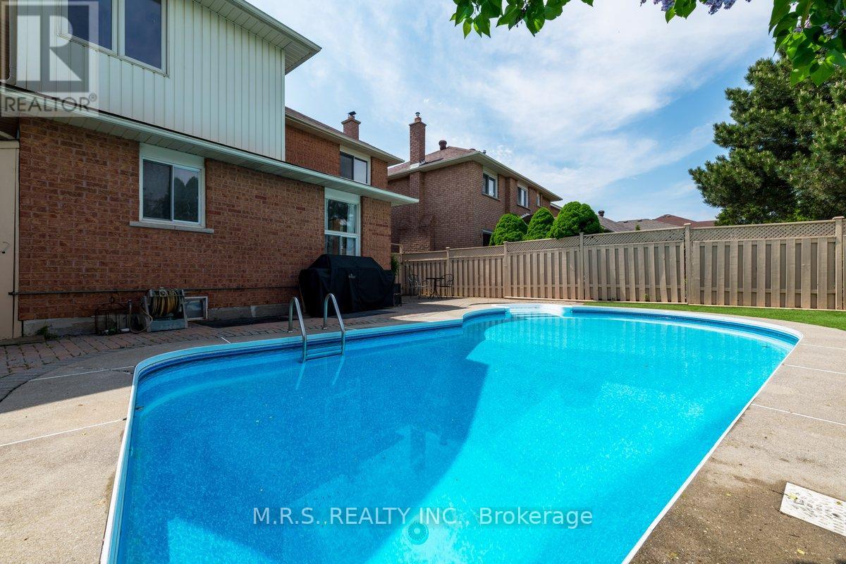 11 Barwick Drive, Barrie, Ontario  L4N 6Z7 - Photo 43 - S12777574