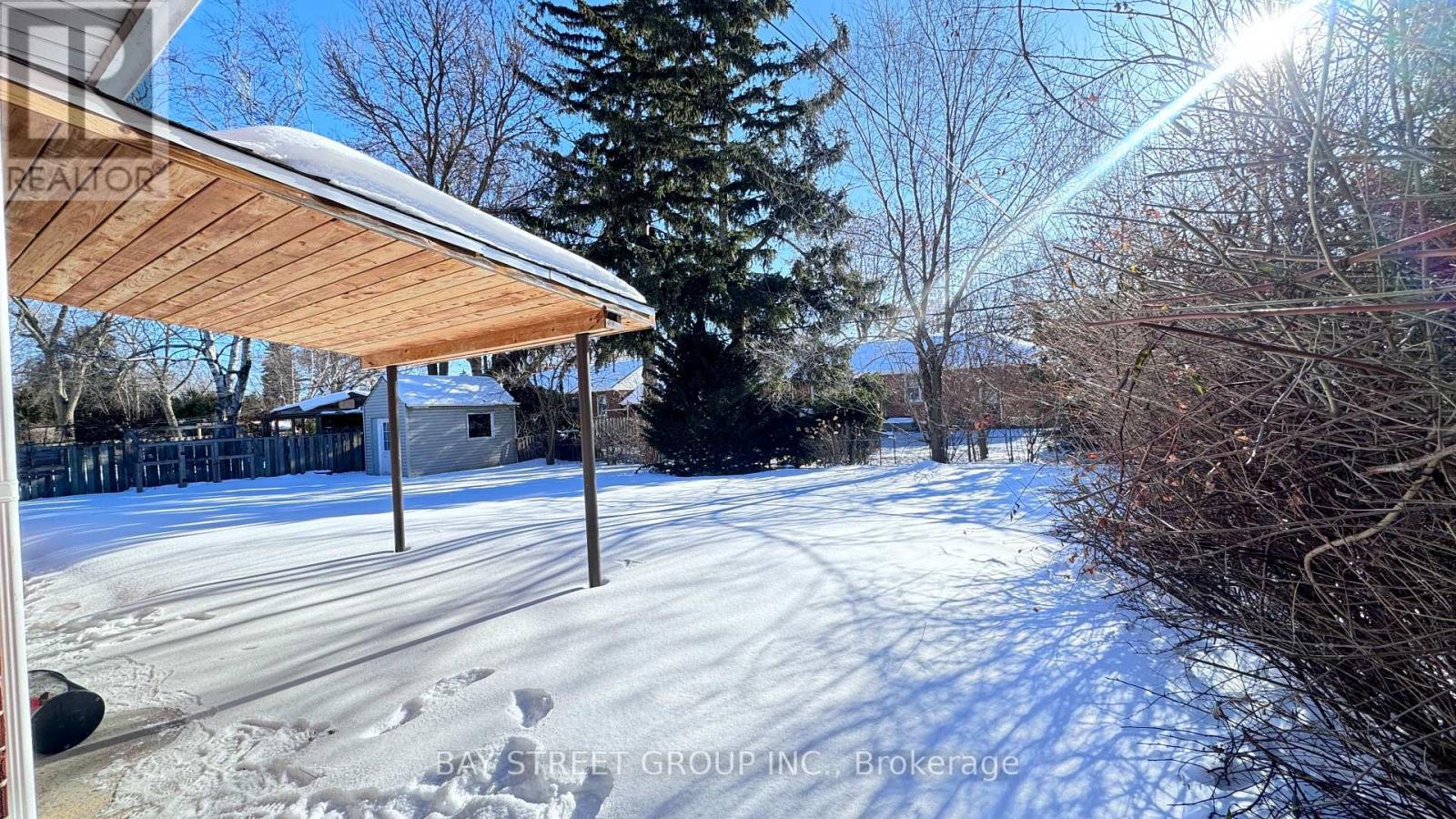 LOWER - 2048 EDINBURGH DRIVE, Burlington, Ontario