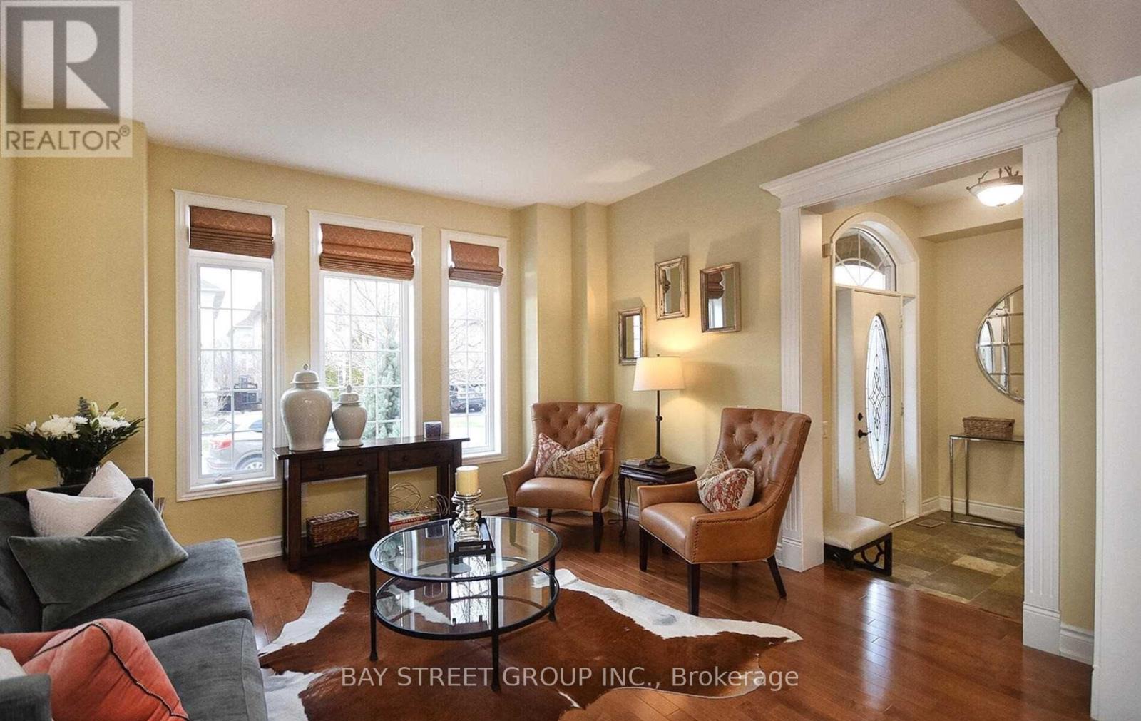 336 Turning Leaf Road, Oakville, Ontario  L6L 6W7 - Photo 5 - W12650496