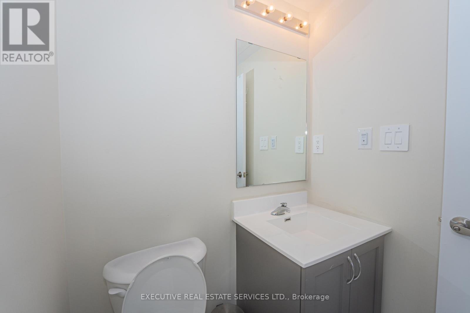 105 - 1589 Rose Way, Milton, Ontario  L9E 0J2 - Photo 13 - W12777534