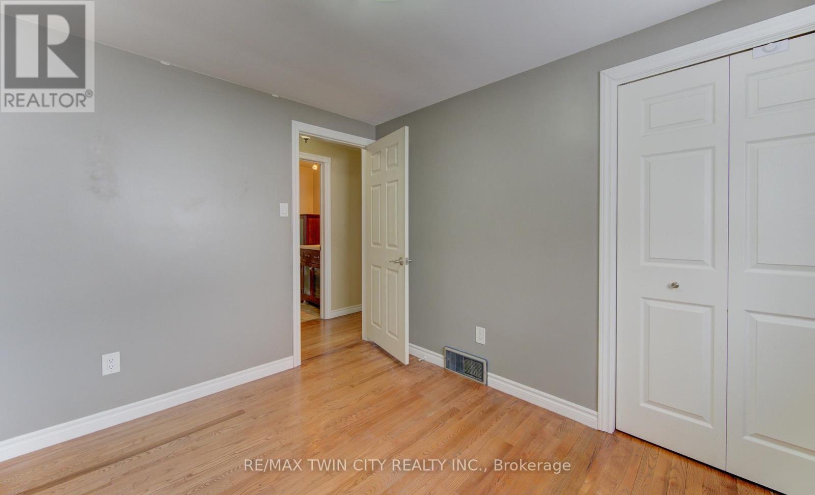 A - 600 Mount Anne Drive, Waterloo, Ontario  N2L 4W3 - Photo 17 - X12777610