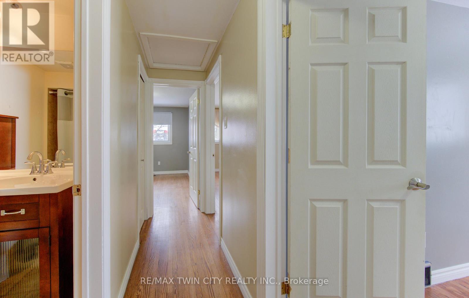 A - 600 Mount Anne Drive, Waterloo, Ontario  N2L 4W3 - Photo 19 - X12777610