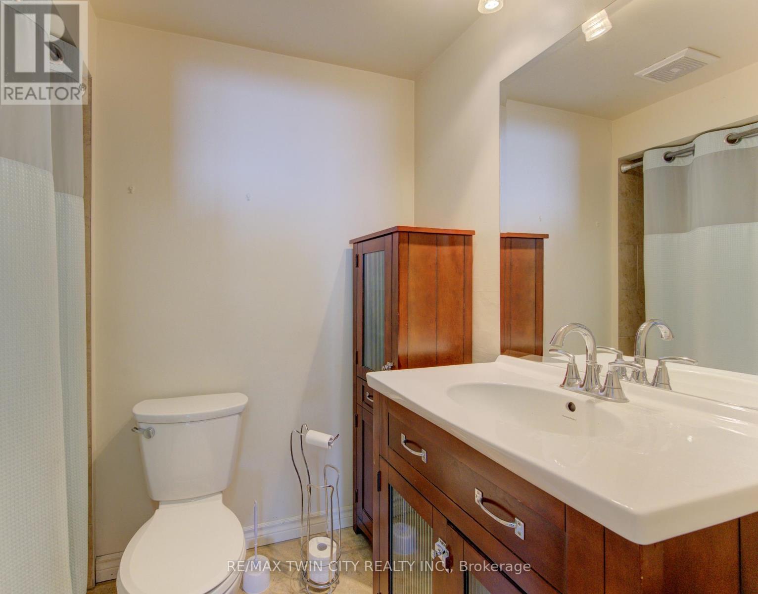 A - 600 Mount Anne Drive, Waterloo, Ontario  N2L 4W3 - Photo 20 - X12777610