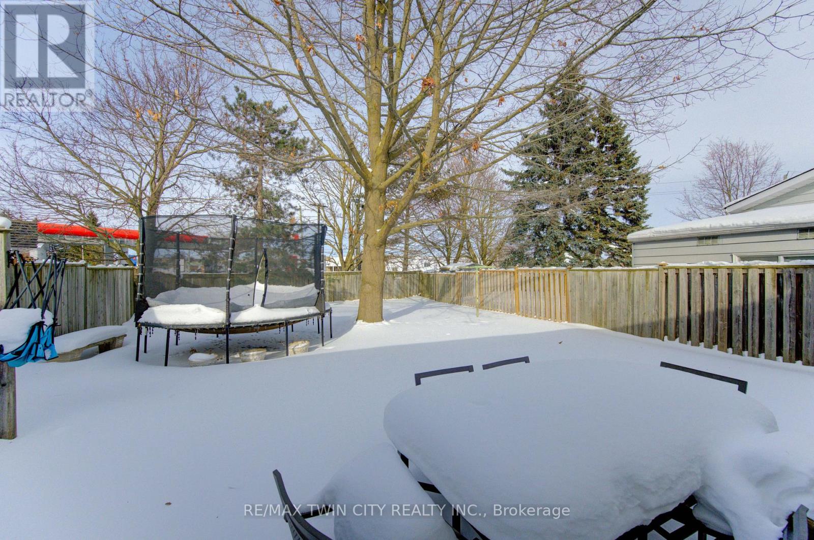 A - 600 Mount Anne Drive, Waterloo, Ontario  N2L 4W3 - Photo 28 - X12777610