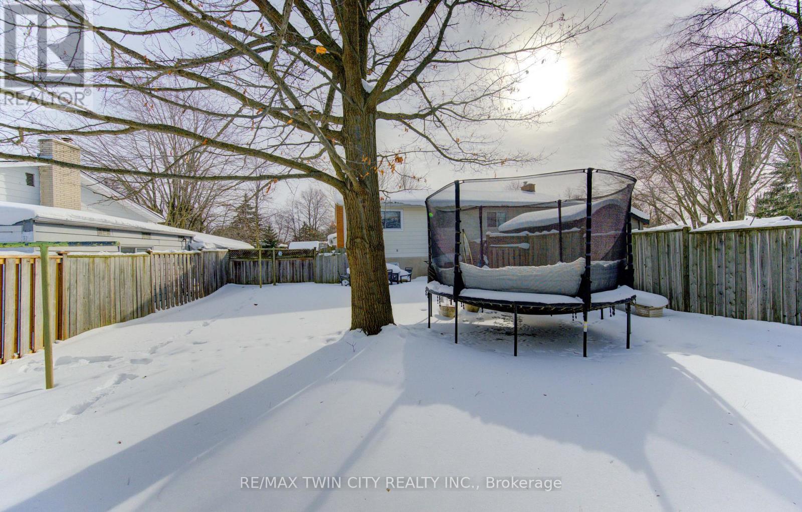 A - 600 Mount Anne Drive, Waterloo, Ontario  N2L 4W3 - Photo 31 - X12777610