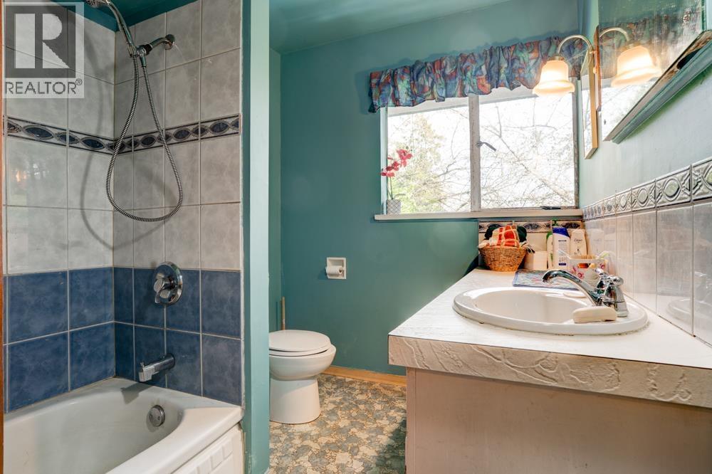 1827 Harbour Street, Port Coquitlam, British Columbia  V3C 1A4 - Photo 14 - C8076031