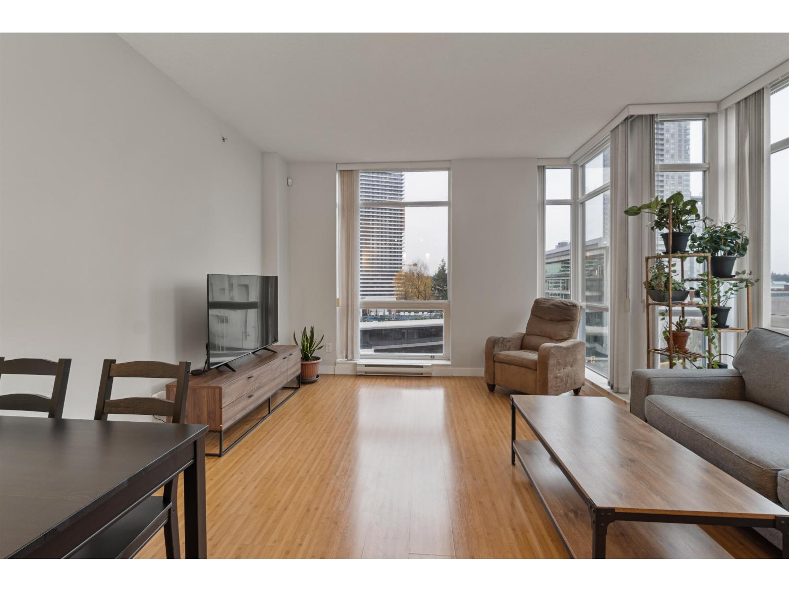 604 13399 104 Avenue, Surrey, British Columbia  V3T 0C9 - Photo 4 - R3071180