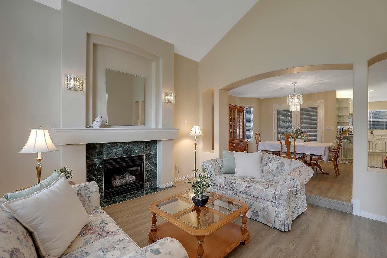 8020 Kestrel Court, Surrey, British Columbia  V3W 0V1 - Photo 4 - R3086831