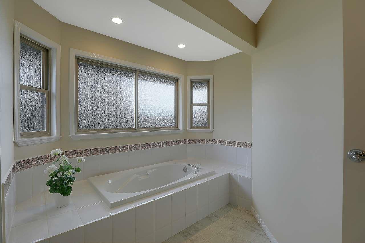 8020 Kestrel Court, Surrey, British Columbia  V3W 0V1 - Photo 20 - R3086831